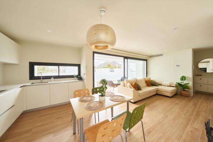 Casa Surya, piscina, wifi y parking con punto de carga EV