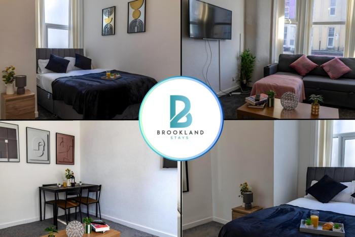 One Bedroom Flat by Brookland Stays Serviced Accommodation Short Lets Blackpool with Free WiFi