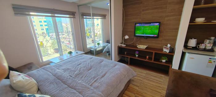 Fully furnished studio