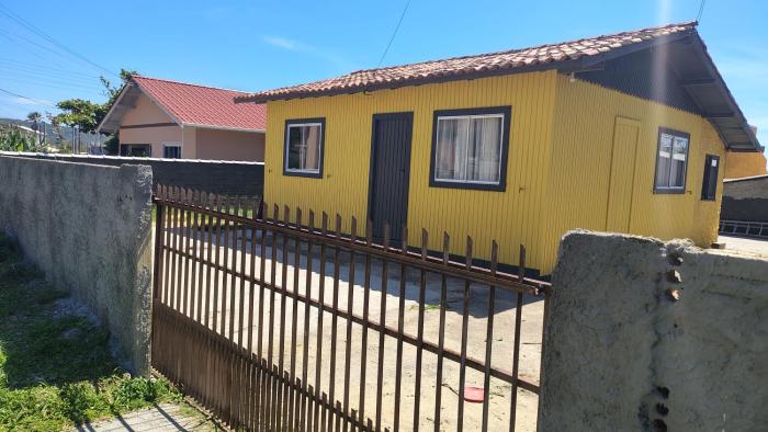 Casa Amarela Praia do Porto Imbituba