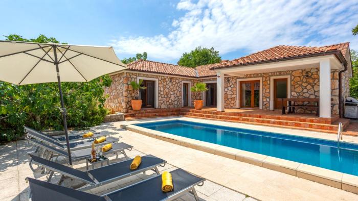 Vila Gostinjac 2 with pool Krk by Villas Guide