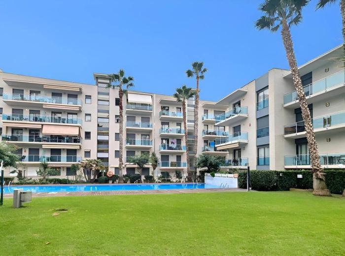 Relax en Lloret con Gym y Piscina by Host&Joy