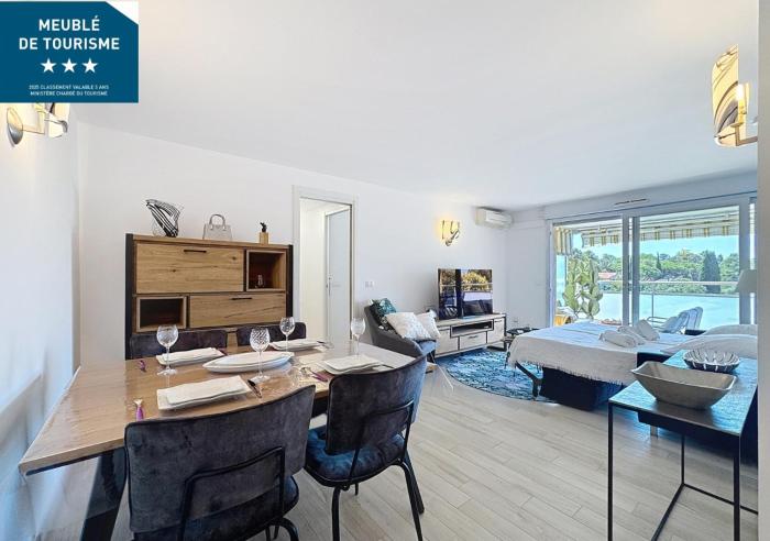 Serenity Getaway–4 people–WiFi–Terrace–Garage