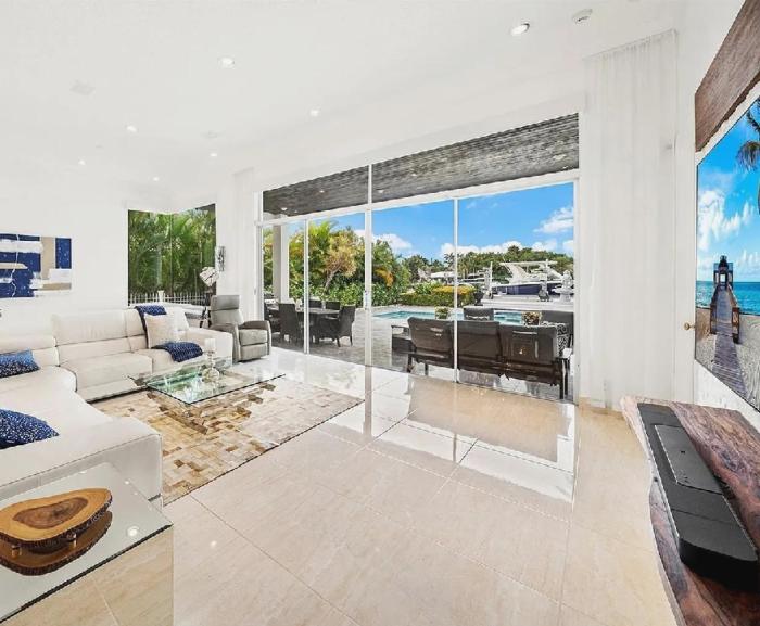 Comfortable Three Bedroom Riverside Home with Outdoor Living