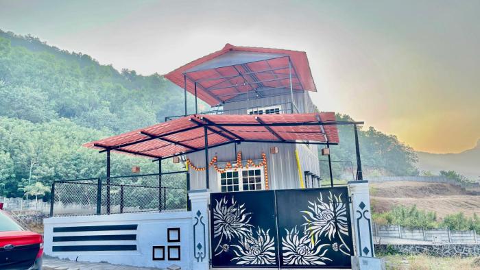 Porta home for 06 to 08 people, 40 km from Pune