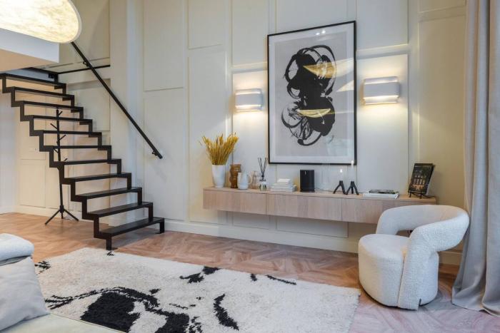 Luxurious 4 Bedroom Amsterdam House with Garden and City Views