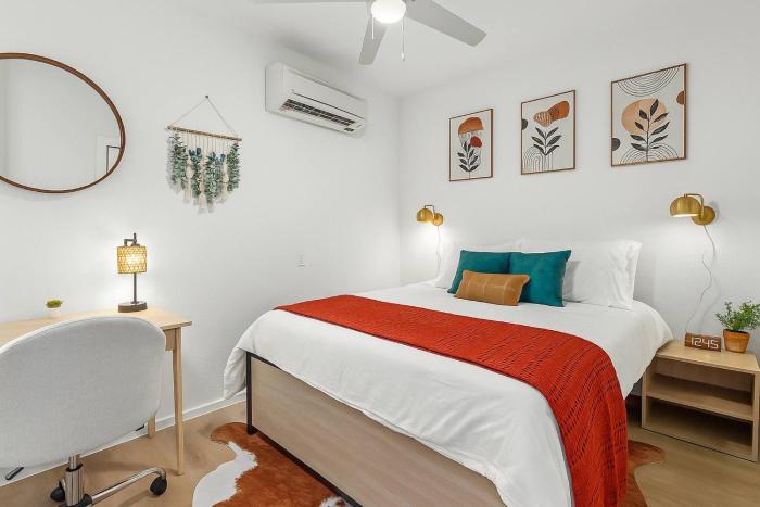 2Beds|2 Baths| Bishop Arts |Near Zoo & Museum|Gym