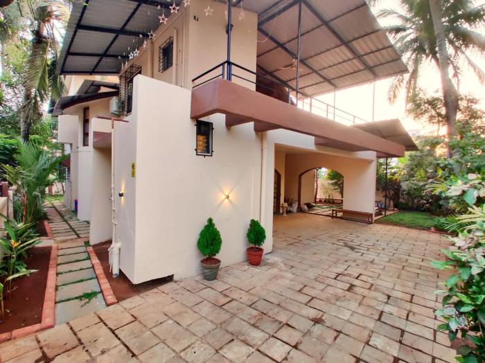 3BHK Villa with Jacuzzi Pool Near Beach and Panjim