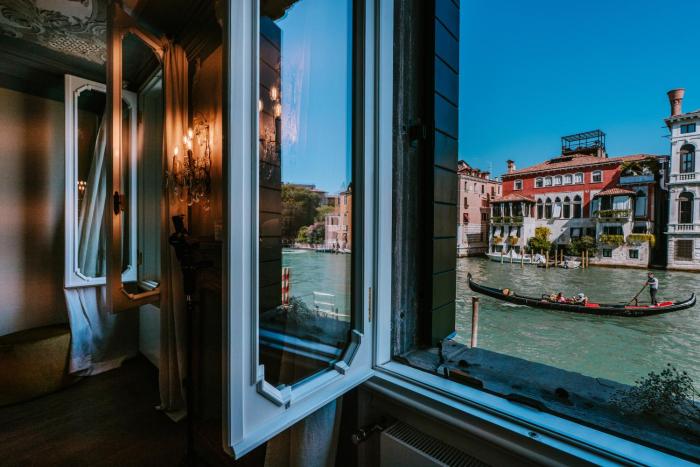 Ca Luce Canal Grande