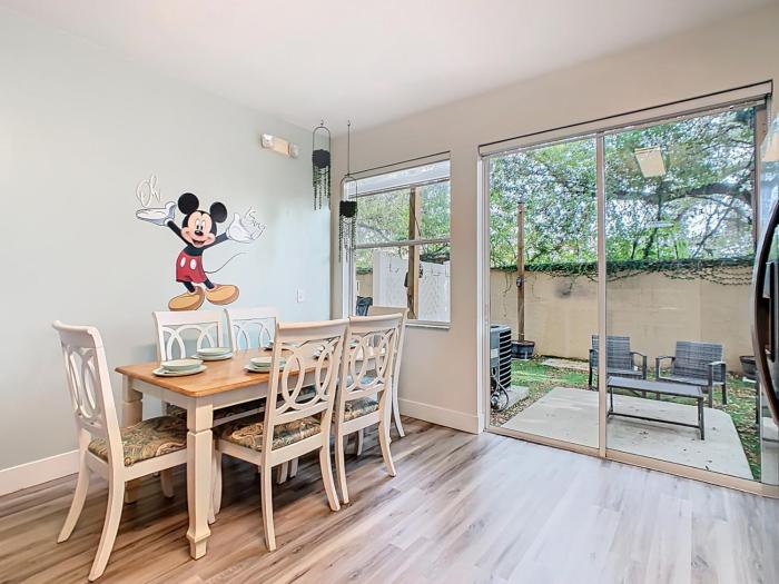 3BR Family-Friendly Town Home Near Disney