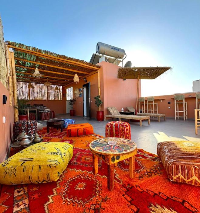 Paradise Blue Wave Hostel - Guest House