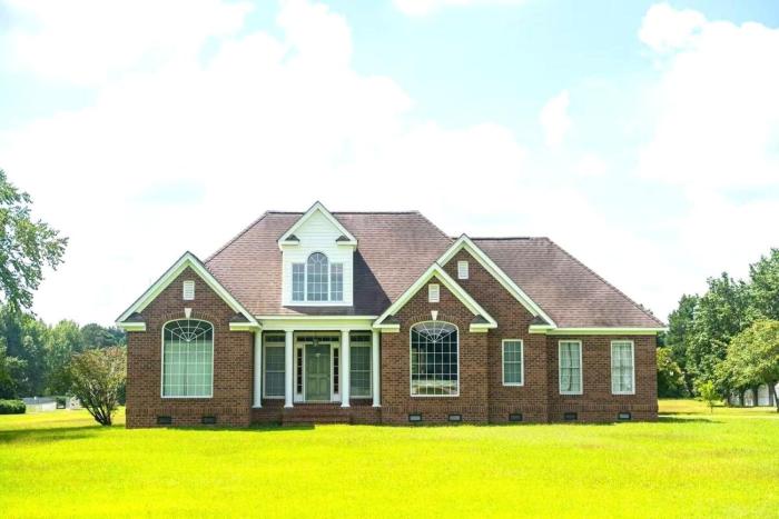 Discover small-town charm and Southern hospitality