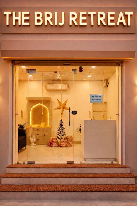 The Brij Retreat , 50 mtr from Shri Krishna Janambhumi