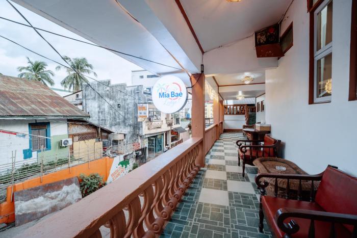 Mia Bae Lodge