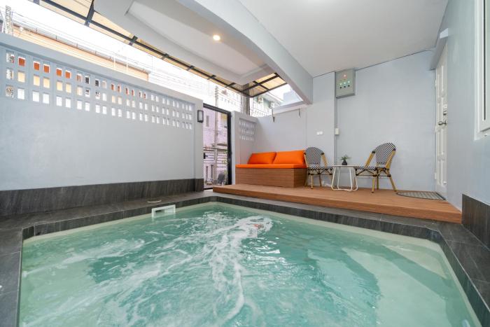 PoolHaus 3BR at Bangla Patong