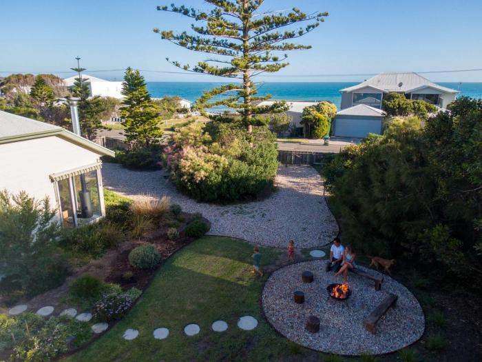 Chiton Cottage by the Sea - Restaurants, Bikes, Pets