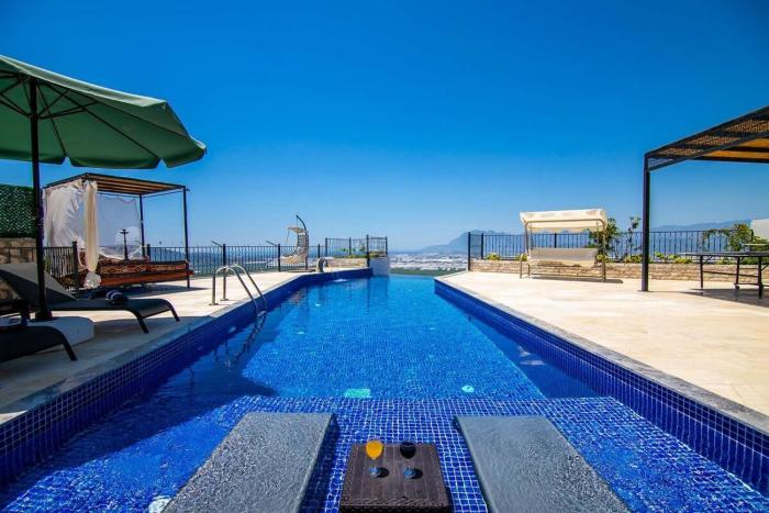 Kalkan Üzümlü de Doğa İçerisinde Muhafazakar Villa