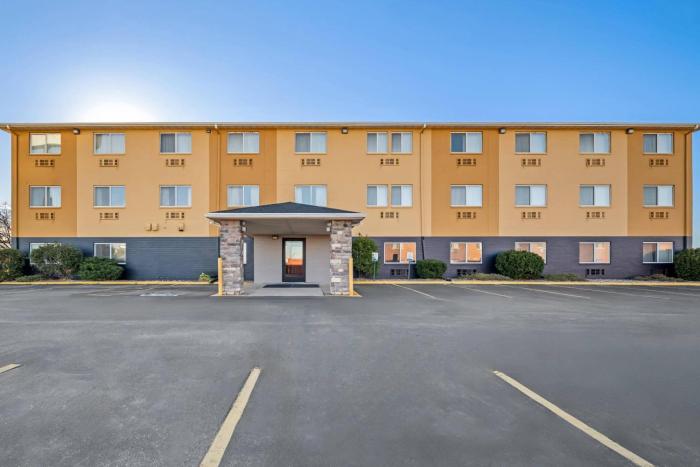 Quality Inn Dubuque on Hwy 20