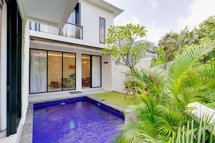 Elegant 3BR Villa Ease in Nusa Dua