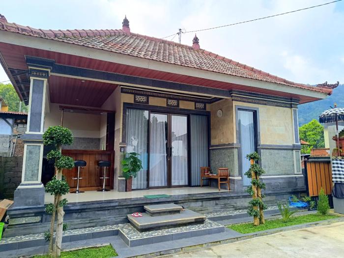 Nyoman Guest House