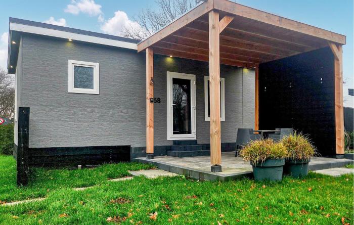 Gorgeous Home In Den Oever With House A Panoramic View