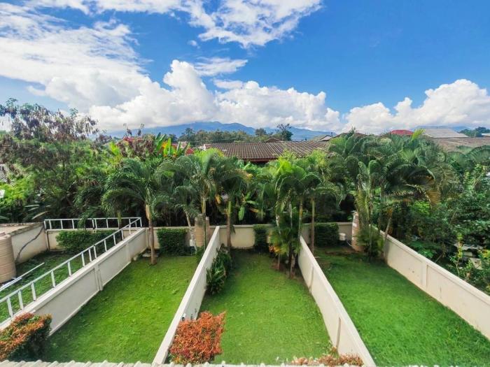 Donkaew minimalist townhouse