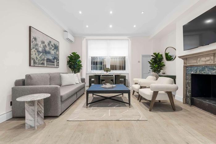 Bright Modern 1BR in Heart of Chelsea