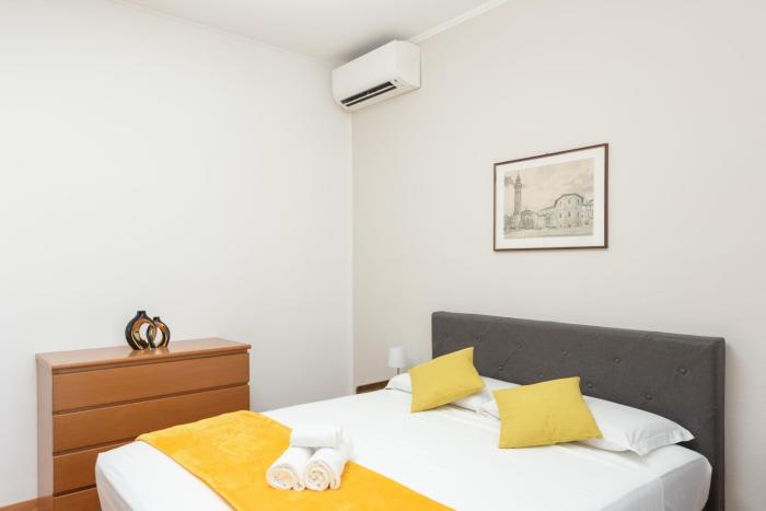 ArtStay Porta Romana Apt, Parking, City Centre