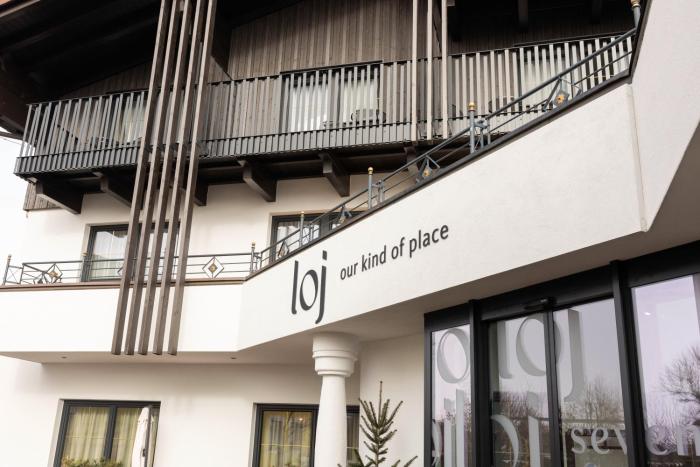 Hotel loj - our kind of place