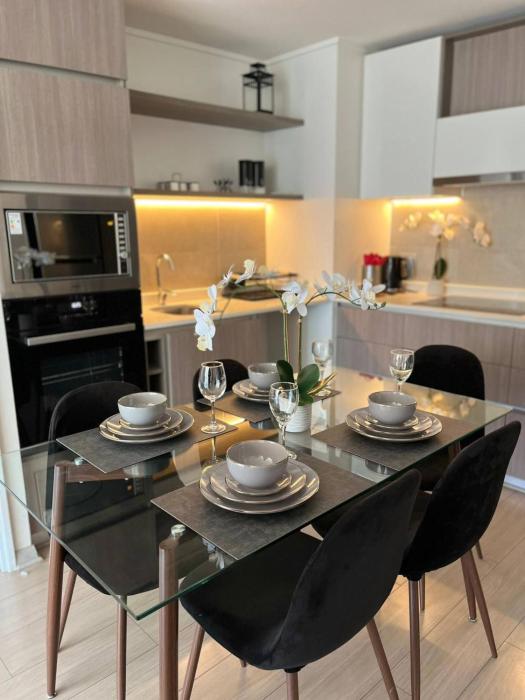 Panoramic View Apartment With Heaters And AC