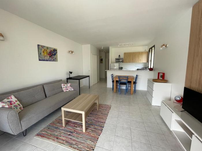 Joli T2, au calme, dans une résidence arborée