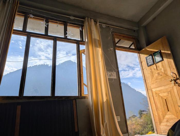 Healing Staytion- Katagla, Kasol