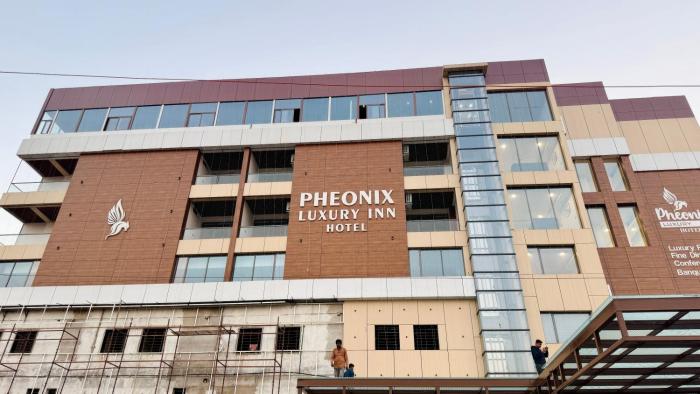 Pheonix Luxury Inn