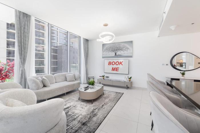 Free housekeeping visits during your stay - StayShort - Top-Tier 4BR in Meydan - Sleeps 7!