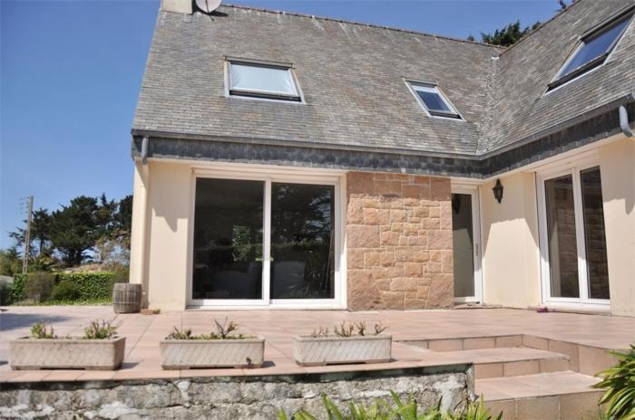 Villa petite vue mer à 150m de la plage de Toul Bihan à TREGASTEL - Réf 414