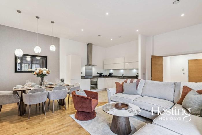 The Kensington Suite - 2Bed Apartment with Parking