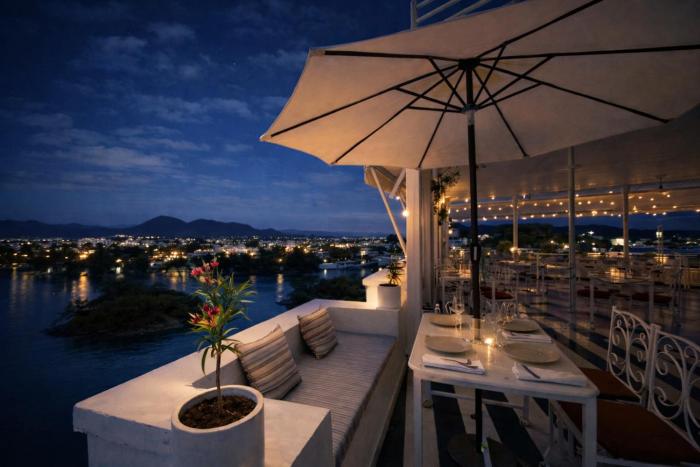 Grandrosse Boutique - Pichola Lake Facing Hotel