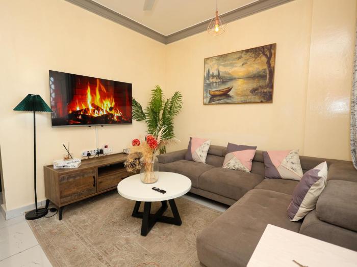 Cosy 1 Bedroom in CBD Mombasa with City View