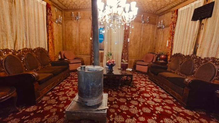 Heritage Houseboat - Almost Heaven