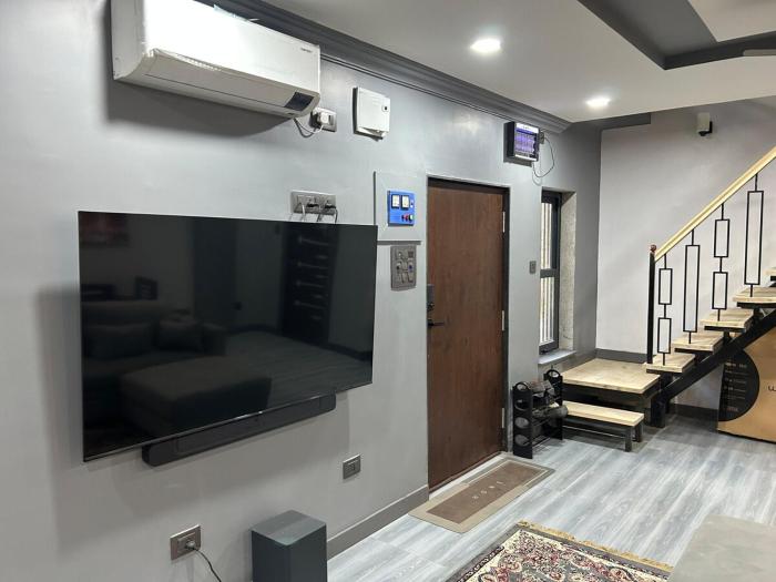 Barkat Manzil