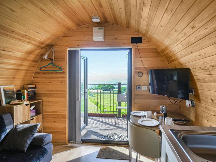 Luna Holiday Pod - Uk48590