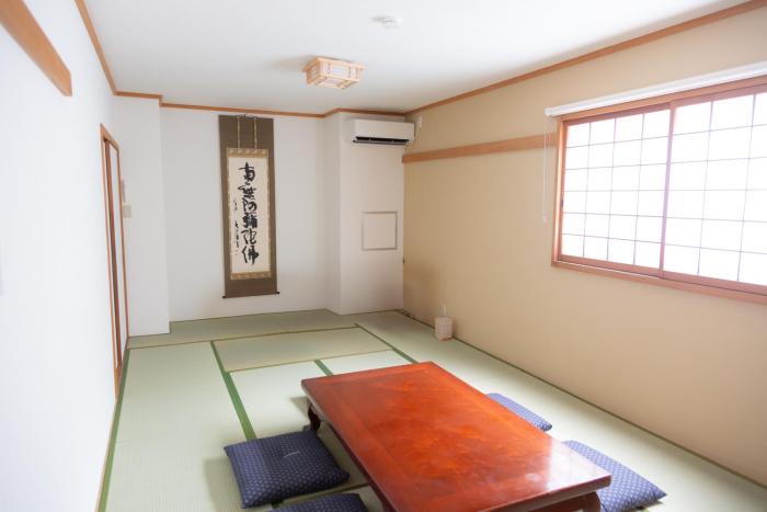 Hikari Housu Shin-Osaka