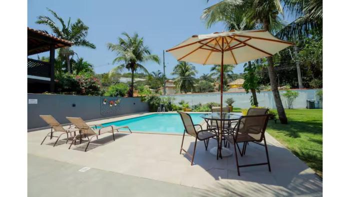 Casa com Piscina em Búzios, 100m Geribá