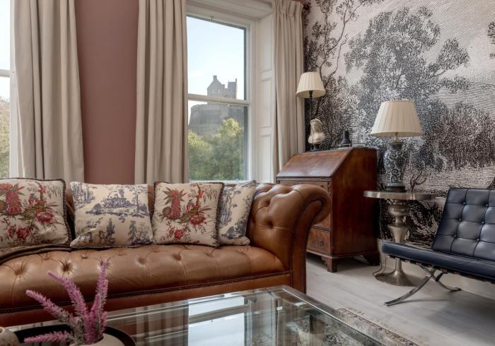 Edinburgh Castle Suite - The Edinburgh Address