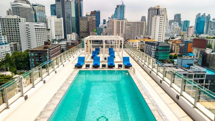 Radisson Hotel Chateau de Bangkok