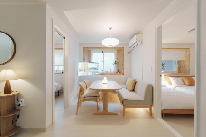 NEW#Hyehwa Station#Hansung University Station #3 Rooms 7 People#Jongno#Changgyeonggung Palace#Naksan Park#Bukchon Hanok Village#Jongno#Dongdaemun#Myeongdong