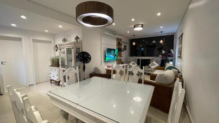 Apartamento Frente Mar Praia das Pitangueiras Guarujá 3 Suítes até 7 Hóspedes com Serviço de Praia