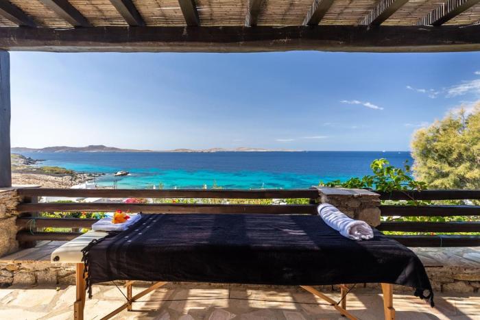 Villa Macaro with Direct Beach Access