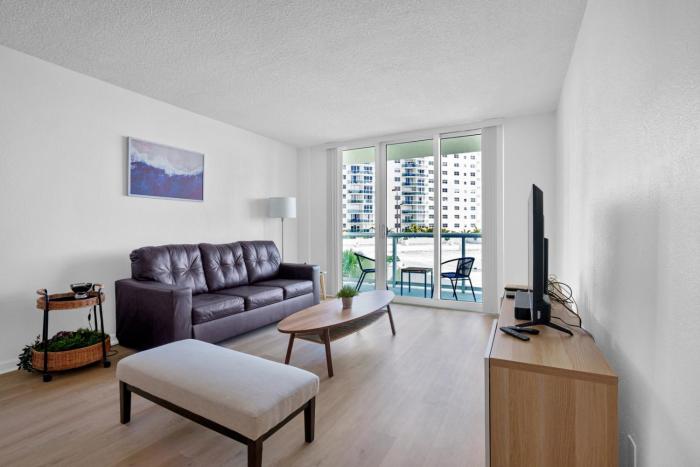 Condo w2 Queen beds & Ocean View | Tides