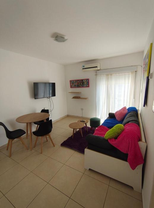 Departamento Céntrico, Moderno y Pop en Bahía Blanca